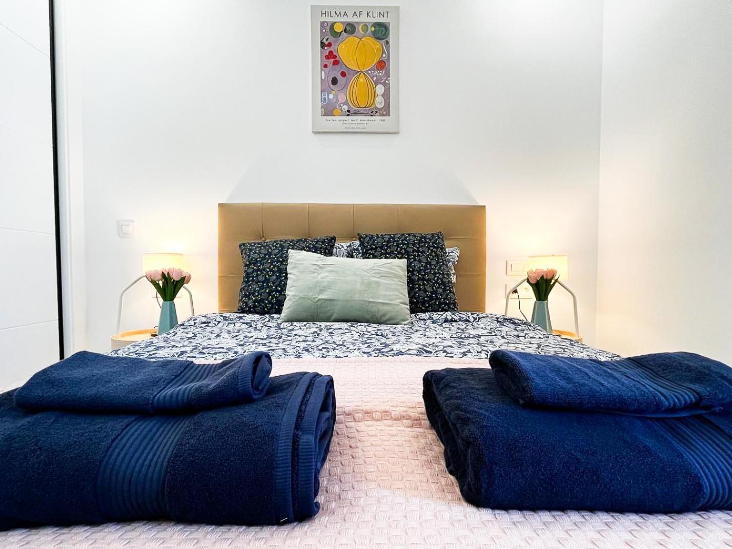 Madrid Private Rooms - Ferrer Екстериор снимка