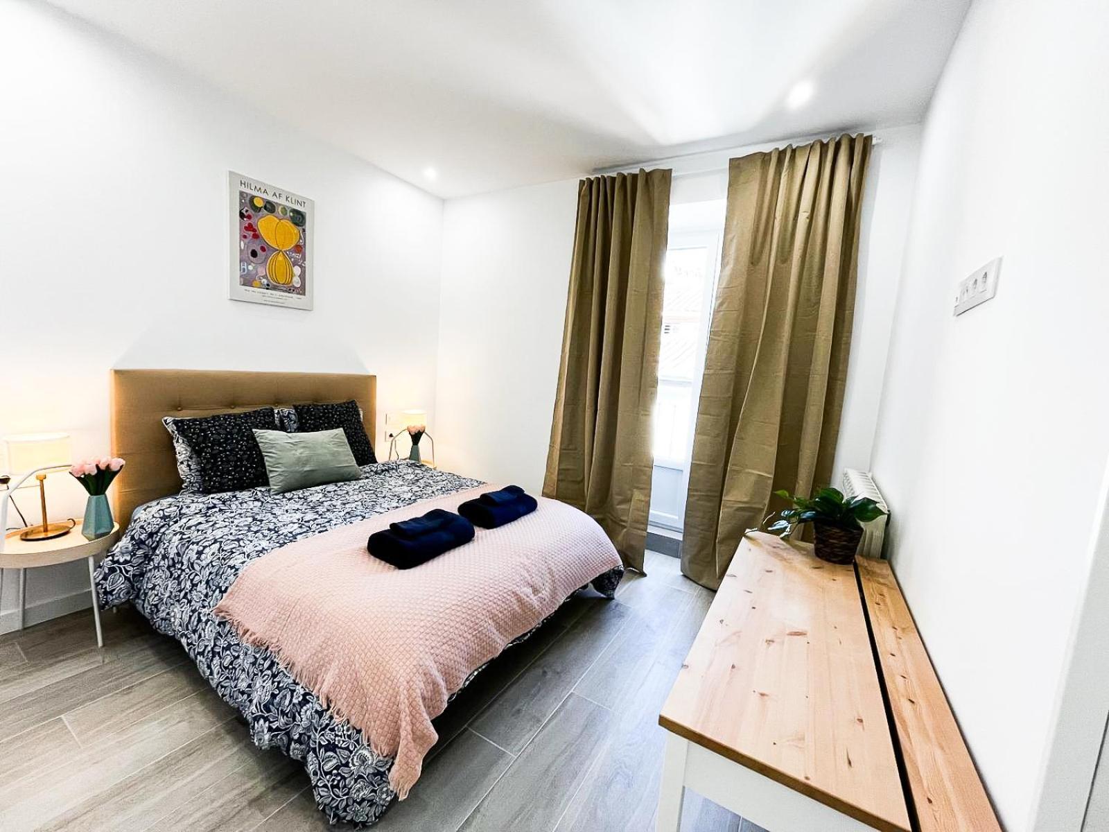 Madrid Private Rooms - Ferrer Екстериор снимка