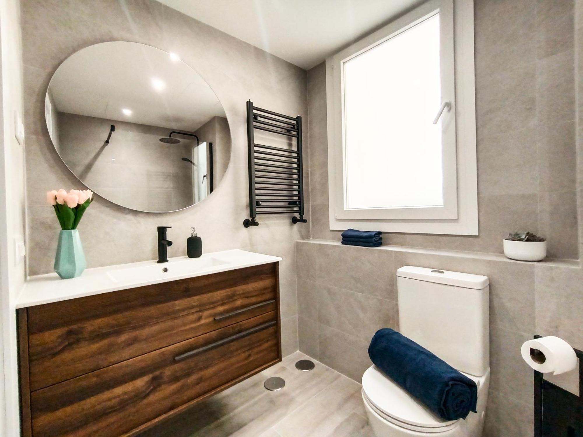 Madrid Private Rooms - Ferrer Екстериор снимка